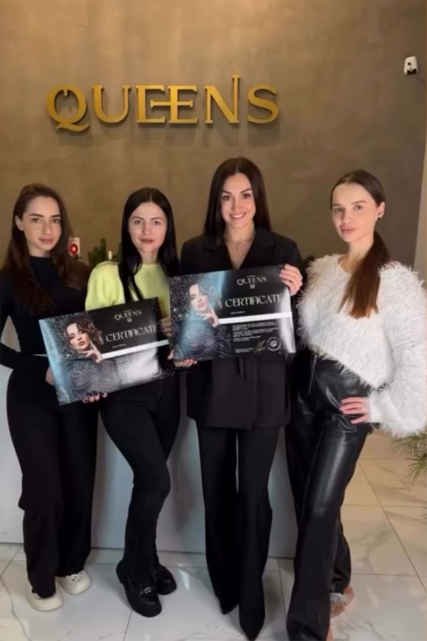 Выпускницы курса перманентного макияжа QUEENS, тариф VIP